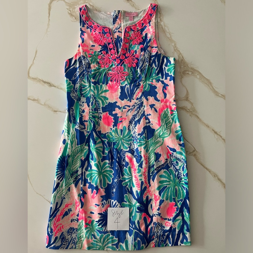 Size 4 Lilly Pulitzer dress. Great condition.